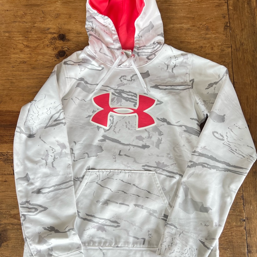 Women’s Under Armour Snow Camo Hoodie Size S